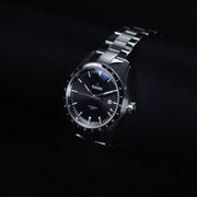 Luxury watch (R32050153): watch face angled view right zoomed out